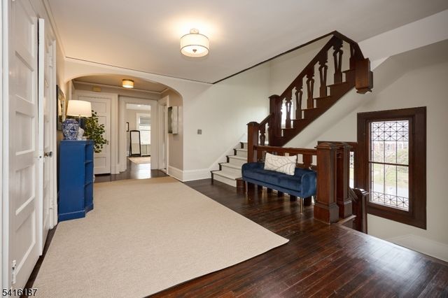 330 Hartford Rd, South Orange Village Twp., NJ 07079