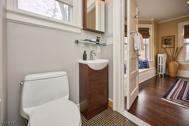 330 Hartford Rd, South Orange Village Twp., NJ 07079