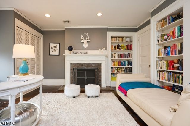 330 Hartford Rd, South Orange Village Twp., NJ 07079