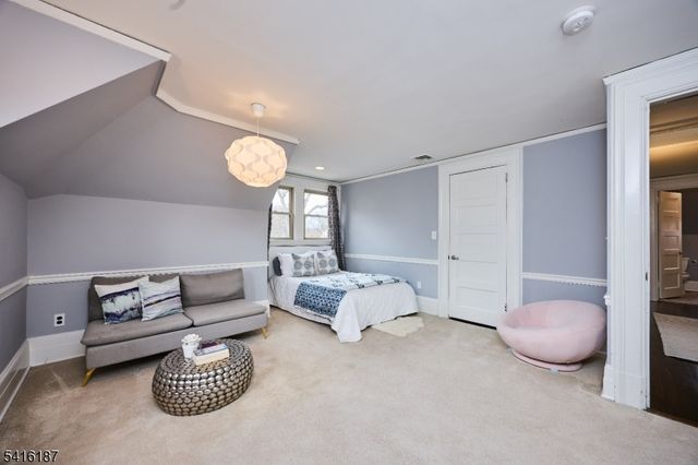 330 Hartford Rd, South Orange Village Twp., NJ 07079