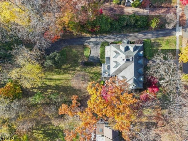 330 Hartford Rd, South Orange Village Twp., NJ 07079