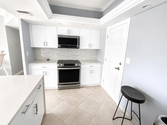 3200 NE 36 Street NE 512a, Fort Lauderdale, FL 33308