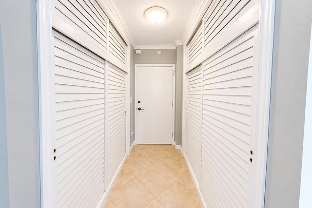 3200 NE 36 Street NE 512a, Fort Lauderdale, FL 33308