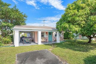 1679 NE 175th St, North Miami Beach, FL 33162
