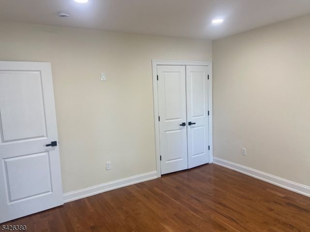 6 Melrose Ave, East Orange City, NJ 07018