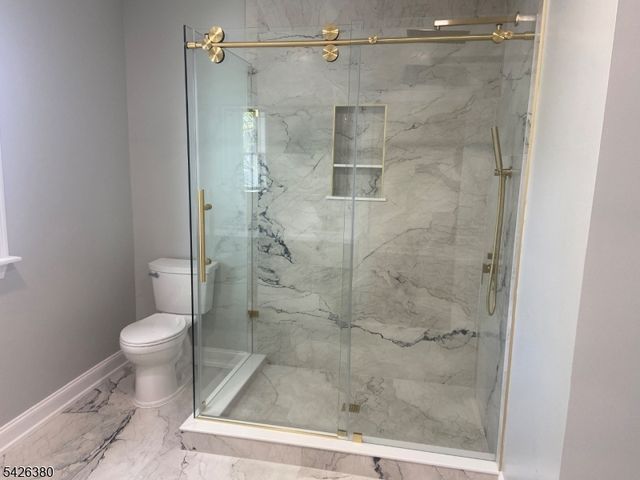 6 Melrose Ave, East Orange City, NJ 07018