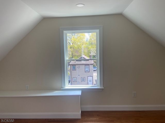 6 Melrose Ave, East Orange City, NJ 07018