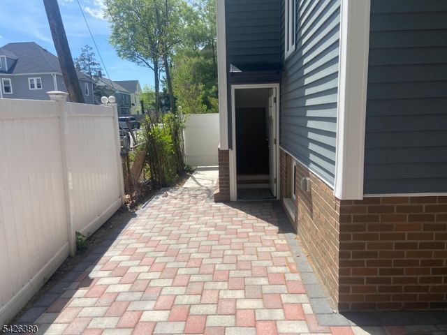 6 Melrose Ave, East Orange City, NJ 07018