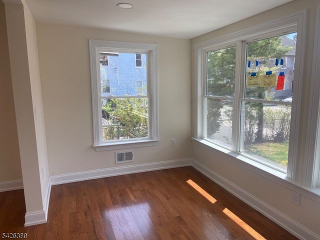 6 Melrose Ave, East Orange City, NJ 07018