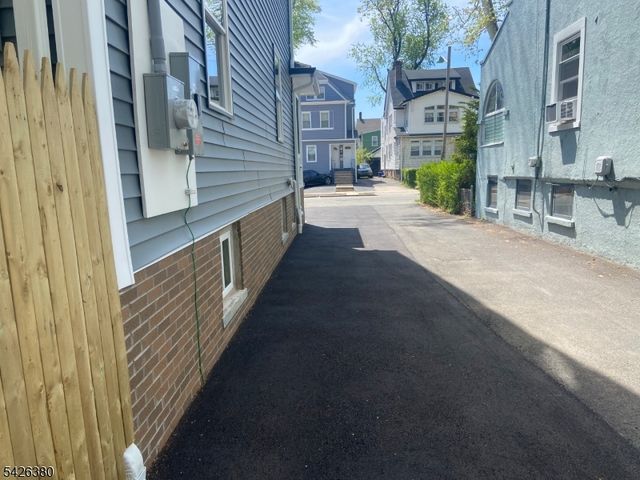 6 Melrose Ave, East Orange City, NJ 07018