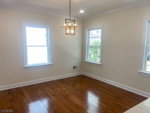 6 Melrose Ave, East Orange City, NJ 07018