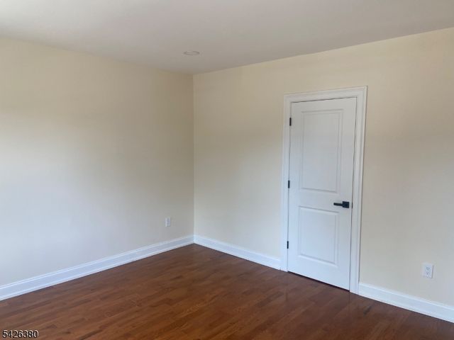 6 Melrose Ave, East Orange City, NJ 07018