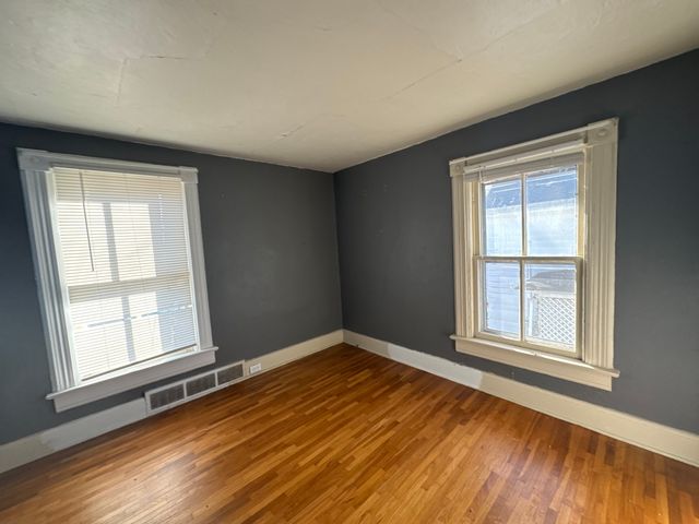 522 E Superior Street, Ottawa, IL 61350