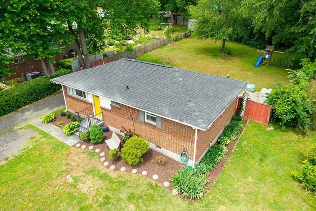 2920 Twin Lawn Dr, Nashville, TN 37214