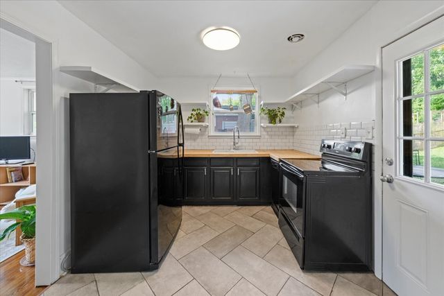 2920 Twin Lawn Dr, Nashville, TN 37214