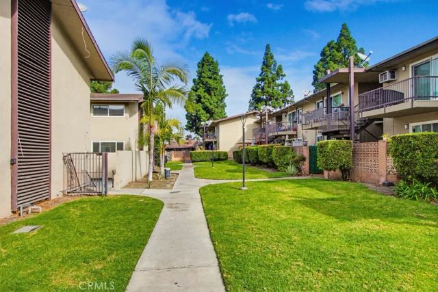1860 W Glenoaks L, Anaheim, CA 92801