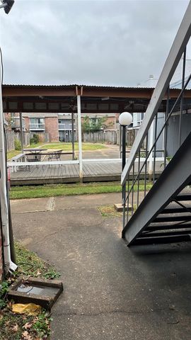 9550 Deering Drive 405, Houston, TX 77036