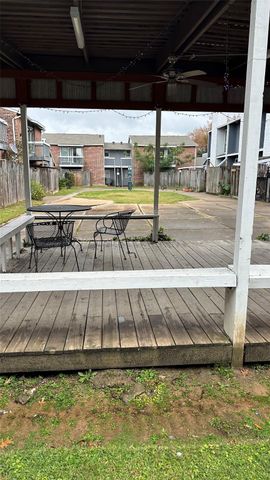 9550 Deering Drive 405, Houston, TX 77036