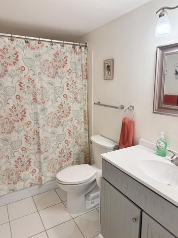 2950 SE Ocean Boulevard 8-6, Stuart, FL 34996