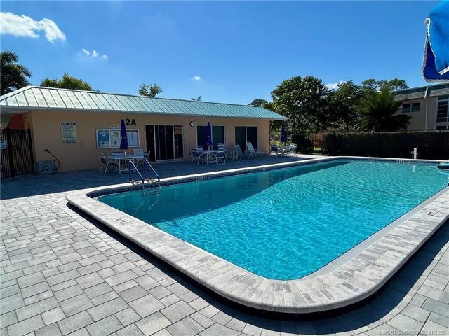 2950 SE Ocean Boulevard 8-6, Stuart, FL 34996
