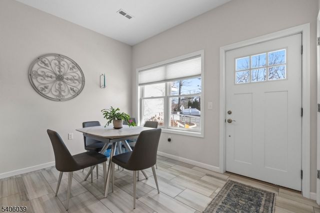 165 Lakeside Rd 8, West Milford Twp., NJ 07421