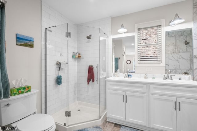 165 Lakeside Rd 8, West Milford Twp., NJ 07421