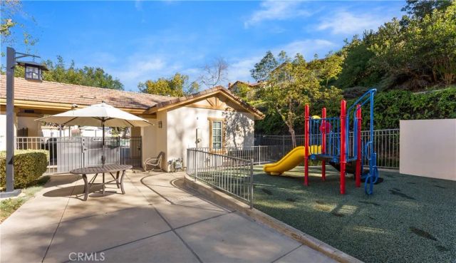 4591 Camino Del Sol, Calabasas, CA 91302