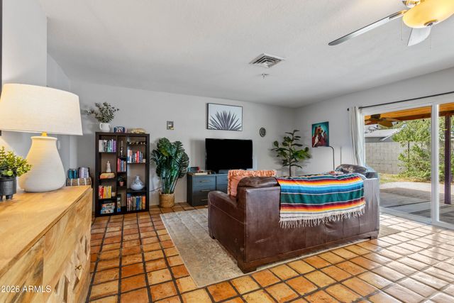 1334 S ALAMO Circle, Mesa, AZ 85204