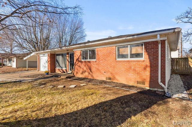 1309 Veile Drive, Belleville, IL 62220