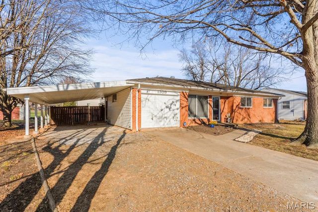 1309 Veile Drive, Belleville, IL 62220