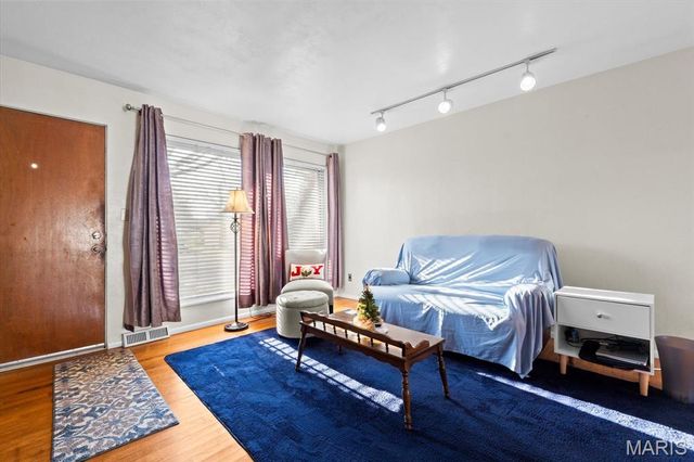 1309 Veile Drive, Belleville, IL 62220