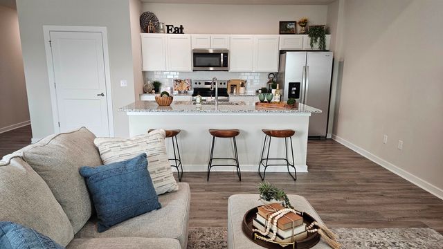 1018 N Forestview Ct, Wichita, KS 67235