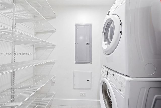 600 NE 27th St 1002, Miami, FL 33137