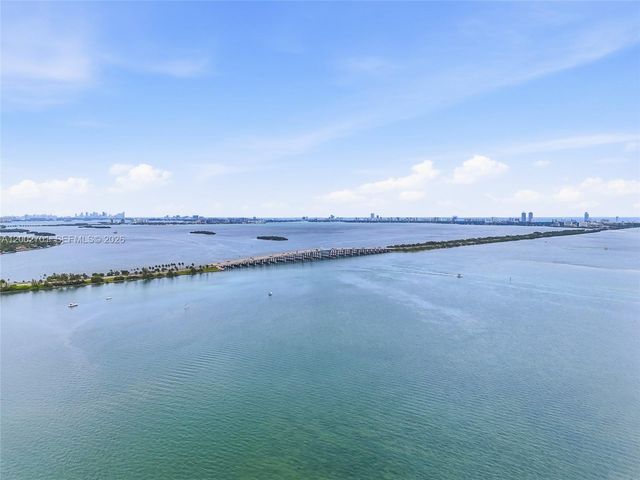 600 NE 27th St 1002, Miami, FL 33137