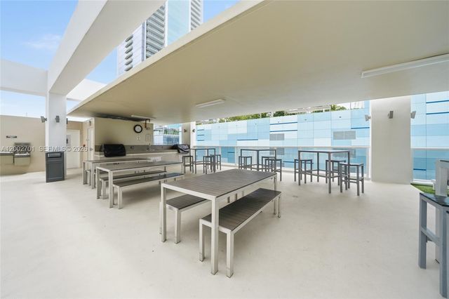 600 NE 27th St 1002, Miami, FL 33137