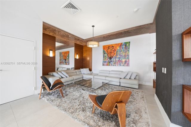 600 NE 27th St 1002, Miami, FL 33137