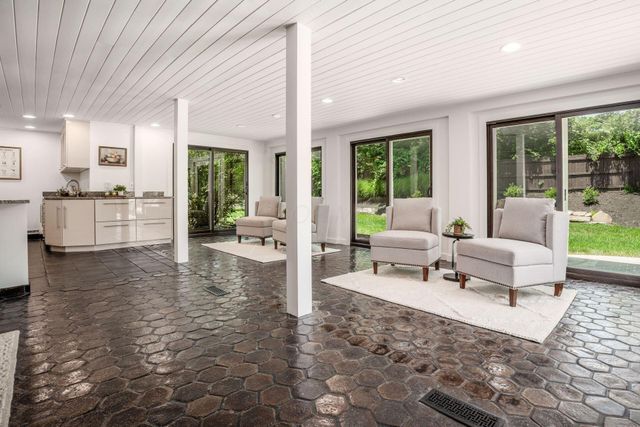 4051 The Old Poste Road, Columbus, OH 43221