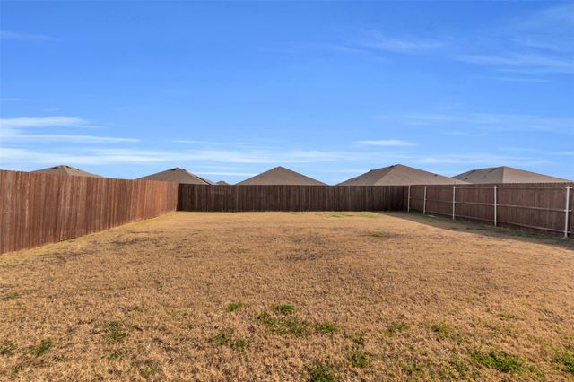 6513 Waterfall Lane, Princeton, TX 75407