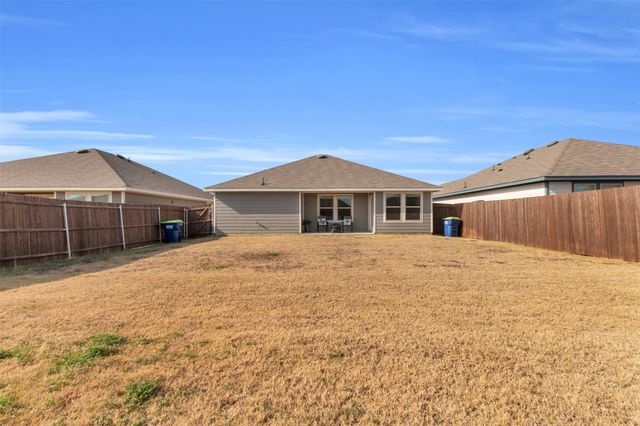 6513 Waterfall Lane, Princeton, TX 75407