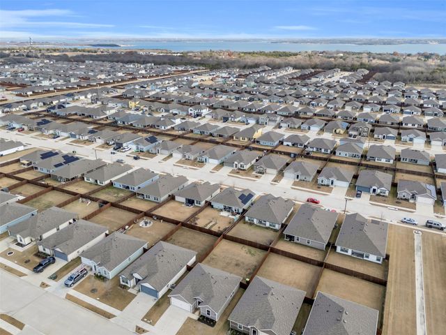 6513 Waterfall Lane, Princeton, TX 75407