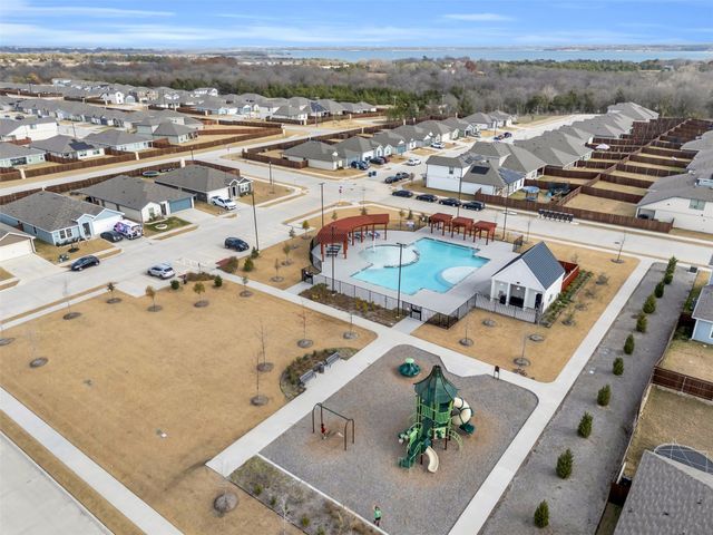 6513 Waterfall Lane, Princeton, TX 75407