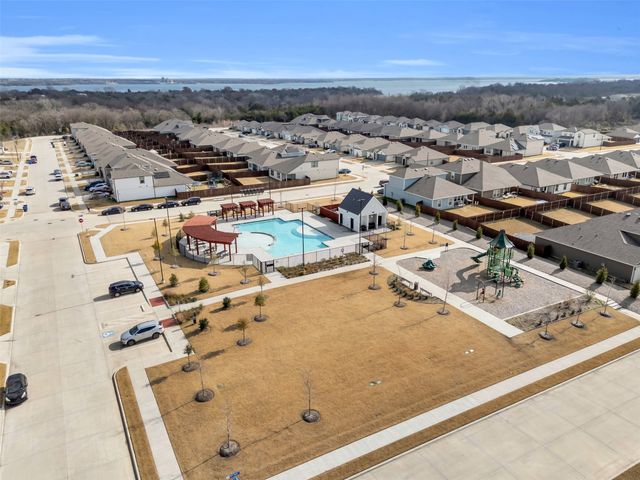 6513 Waterfall Lane, Princeton, TX 75407
