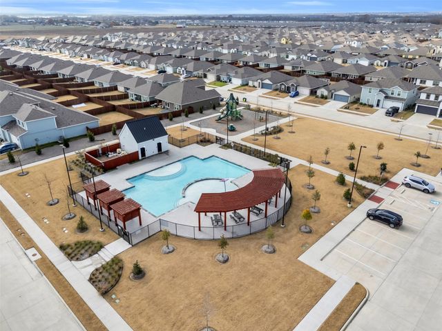 6513 Waterfall Lane, Princeton, TX 75407