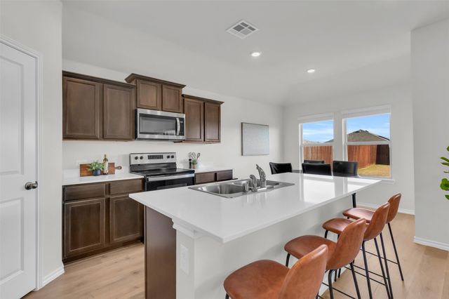 6513 Waterfall Lane, Princeton, TX 75407