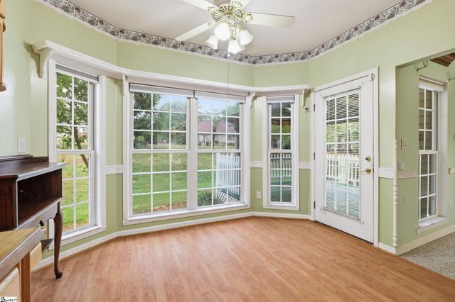 950 Spring Valley Road, Inman, SC 29349