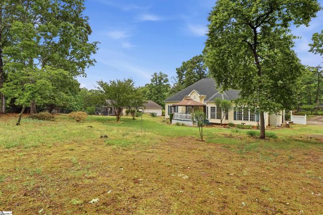 950 Spring Valley Road, Inman, SC 29349