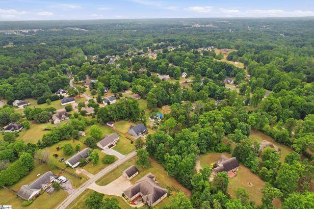 950 Spring Valley Road, Inman, SC 29349