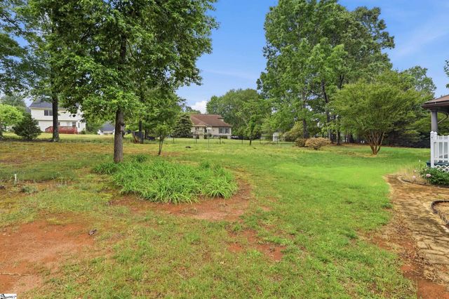 950 Spring Valley Road, Inman, SC 29349