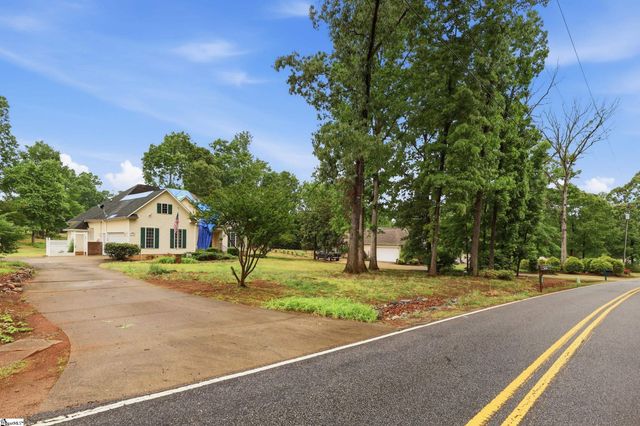 950 Spring Valley Road, Inman, SC 29349