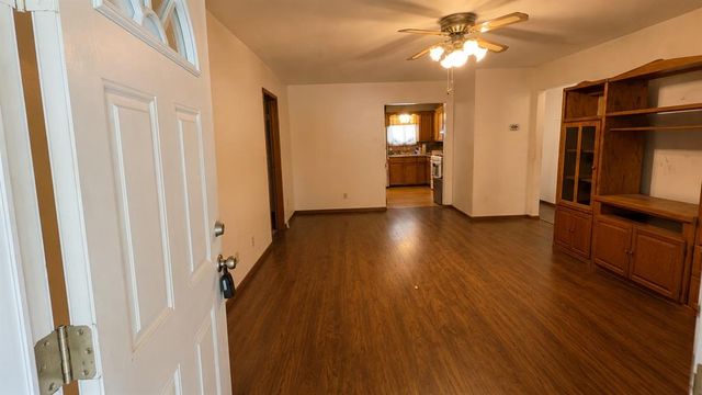 615 W 1st Street, Edmond, OK 73003